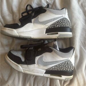 Nike Black and White Women's Sneakers